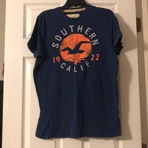 Hollister t-shirt